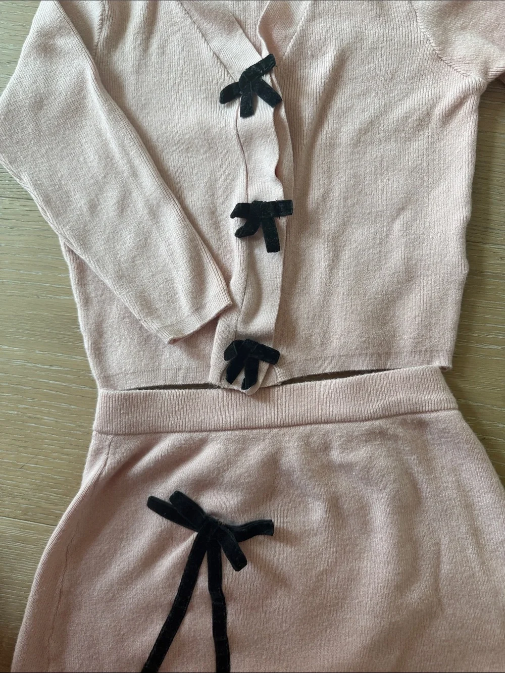 Jessica Simpson Pink Knit Two-Piece Set Velvet Black Bow Accents Girls Size 4